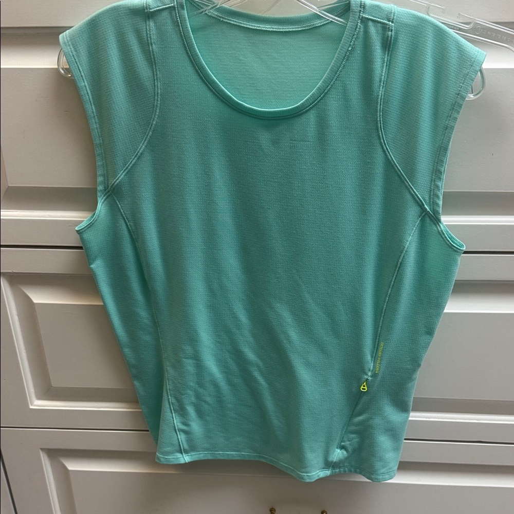 Lululemon athletic shirt